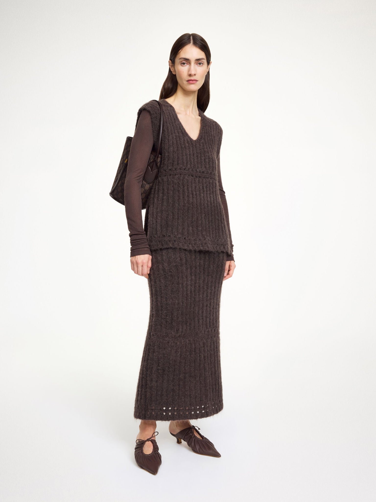 Close-up of the Sofia Maxi Skirt in Carafe from By Malene Birger, showcasing the soft mohair and alpaca fabric blend.