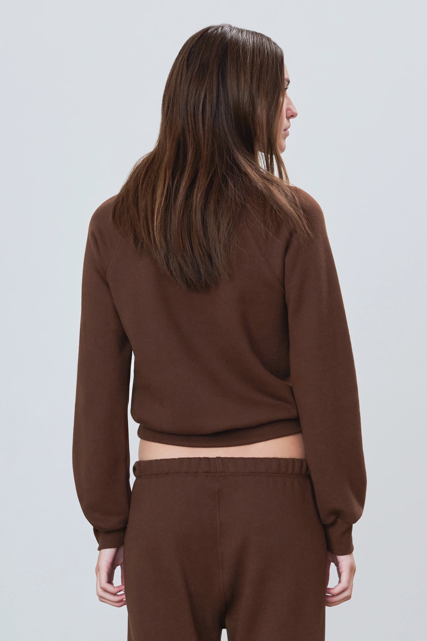 Shrunken Raglan Sweatshirt in Chocolate