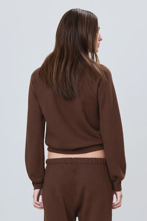 Shrunken Raglan Sweatshirt in Chocolate