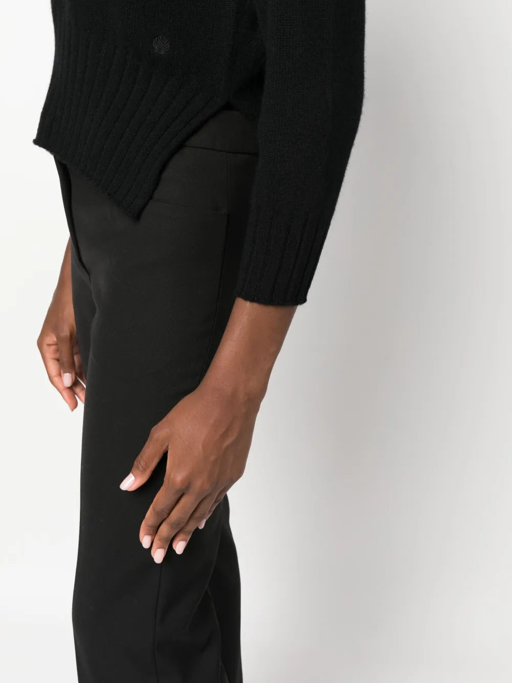 Mora LDS Cashmere Sweater in Black