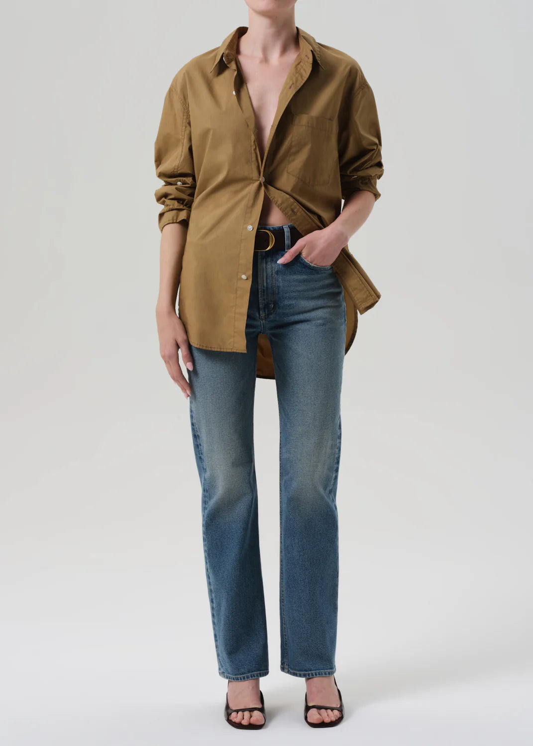 Close up of the Zurie Straight Jean in Lyon, highlighting the soft comfort stretch denim texture.