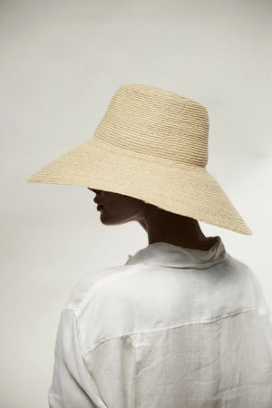 Tinsley Bucket Hat in Natural