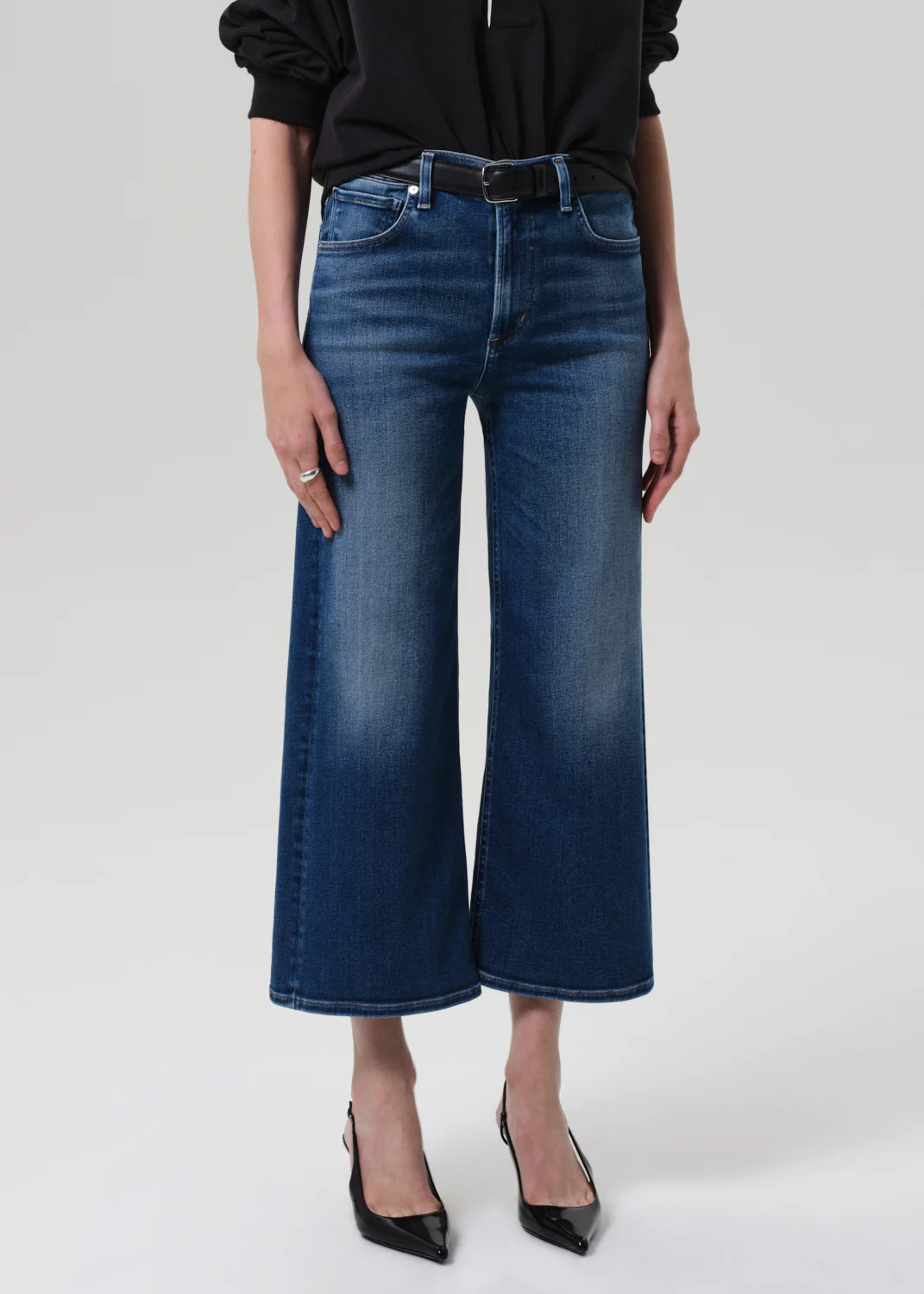 Side view of the Lyra Wide Leg Crop in Augusta, emphasizing the 27" inseam and stylish cropped length.