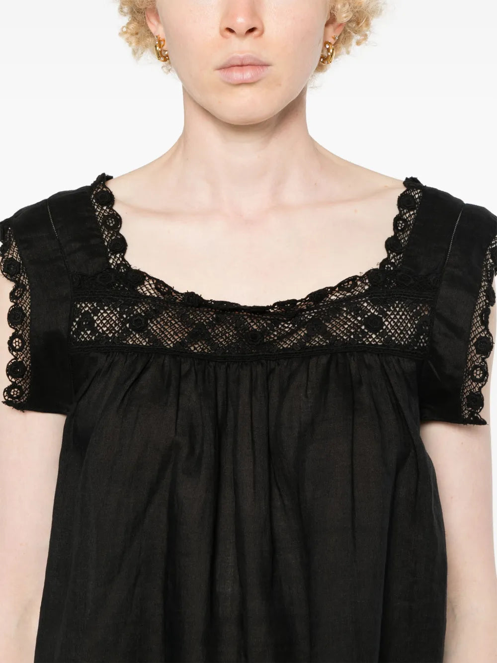 Almadia Dress in Black