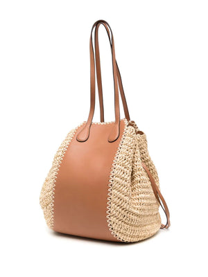 Daphne Carryall in Natural