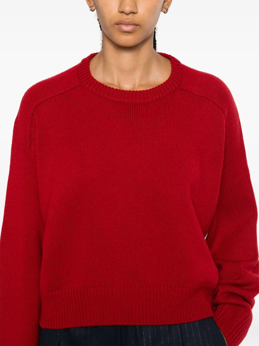Flat lay of the Bruzzi LDS Crop Sweater in Red, accentuating the soft Merino wool and cashmere blend, crafted in Italy by Loulou de Saison.