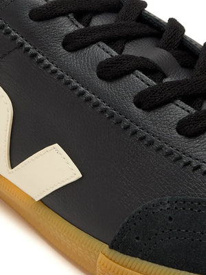 Volley Leather in Black Pierre