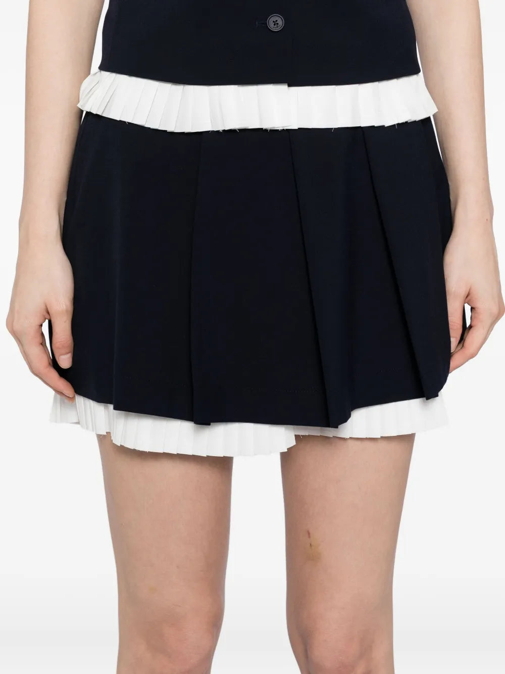 Suzie Pleated Skort in Midnight