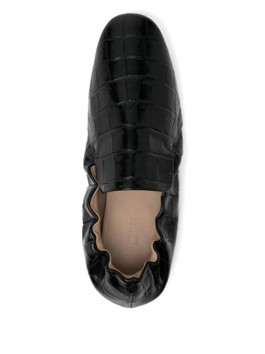 Orlando Moccasin in Black from Le Monde Béryl, handcrafted in Italy with premium leather for ultimate comfort and style.
