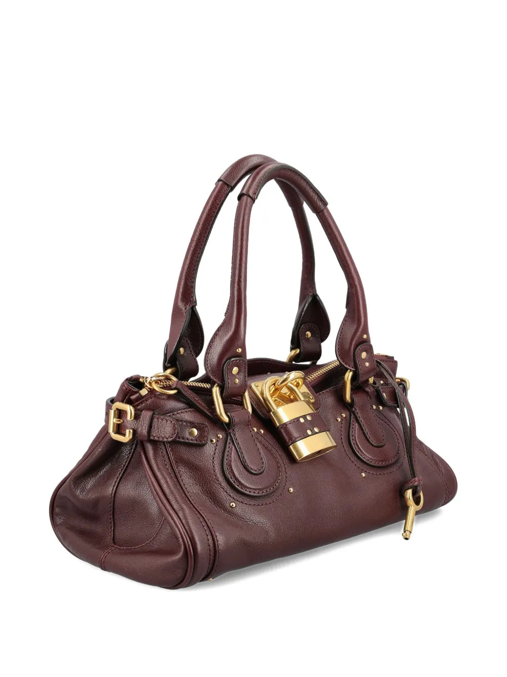 Close-up view of the oversized padlock detail on the Chloé Paddington Bag in Grenat.