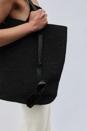 Tanner Hat Carrier Straw Bag in Black