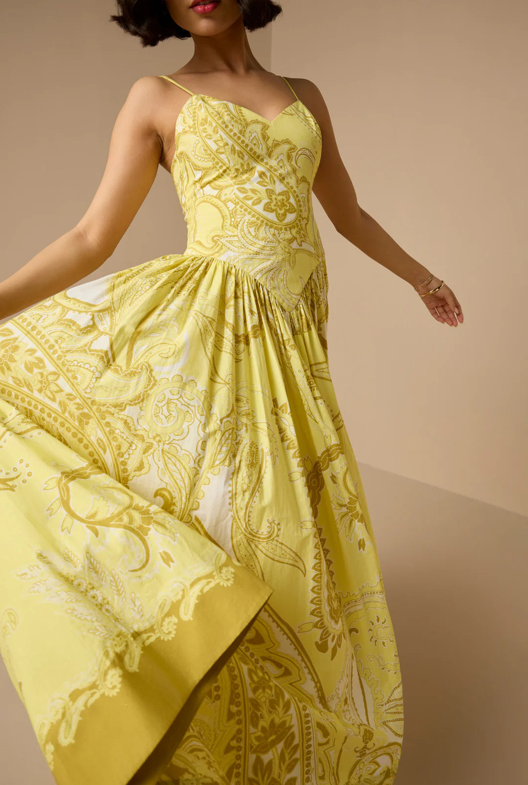 Fiza Long Dress in Light Yellow