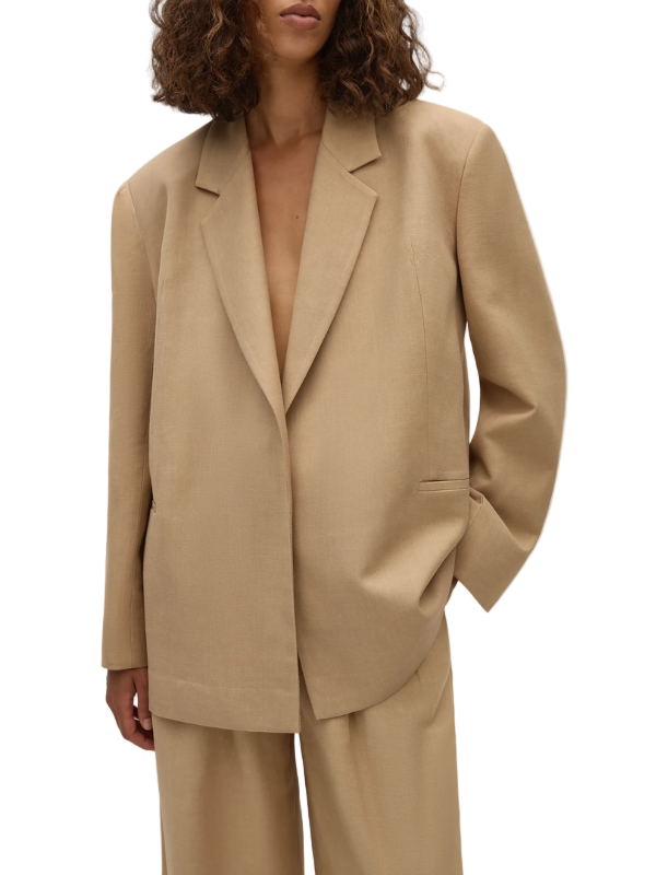 Stylish Felix Blazer in Sahara by FaithFull - Perfect for layering, this blazer combines comfort with chic design.