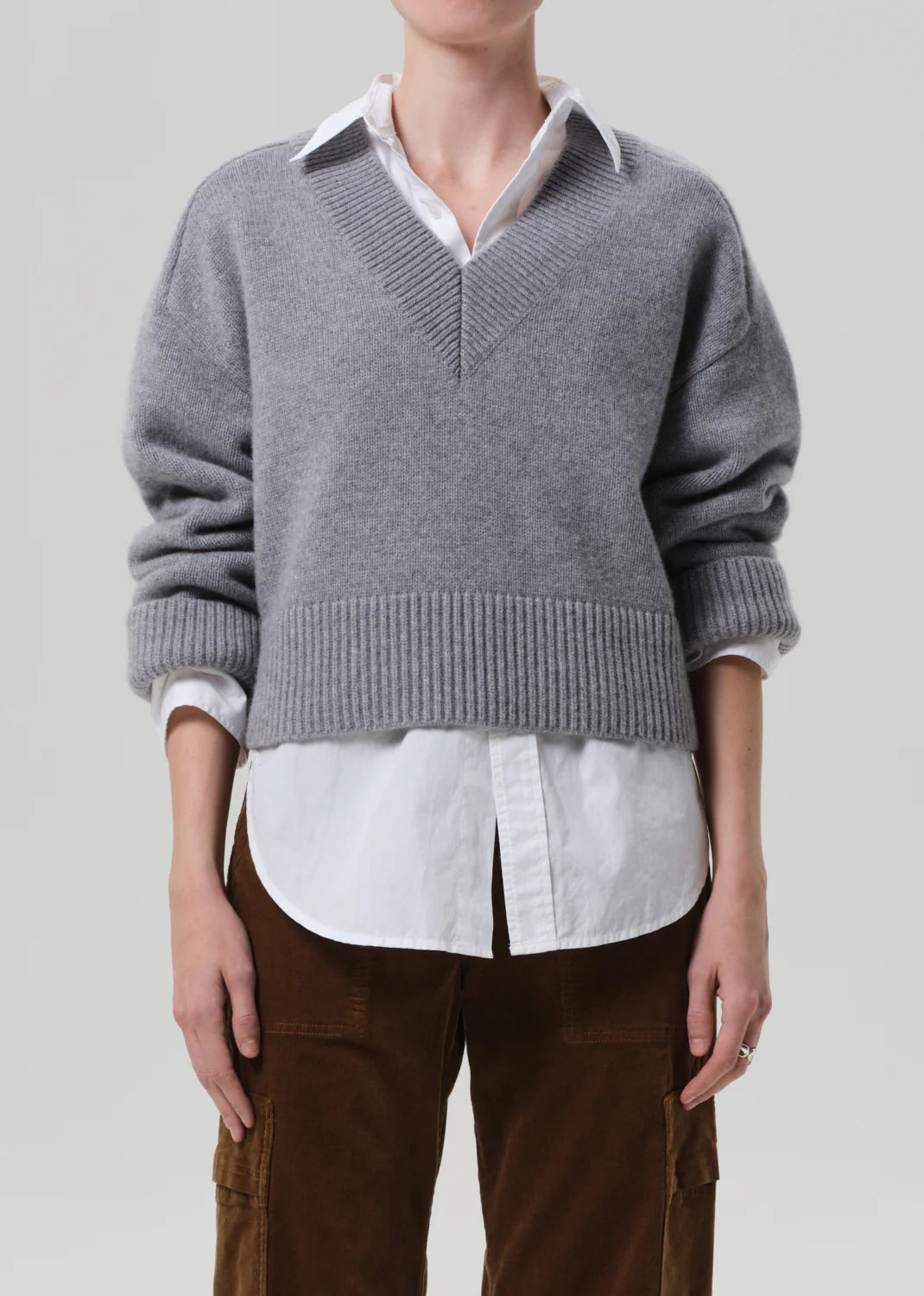 Gazette Puzzle V Neck in Heather Grey by Citizens of Humanity - Side view highlighting the long sleeves and flattering fit.
