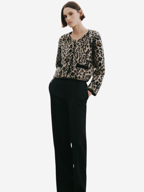 Close-up detail of the woven leopard pattern on the Beyton Cardigan in Jute Leopard.