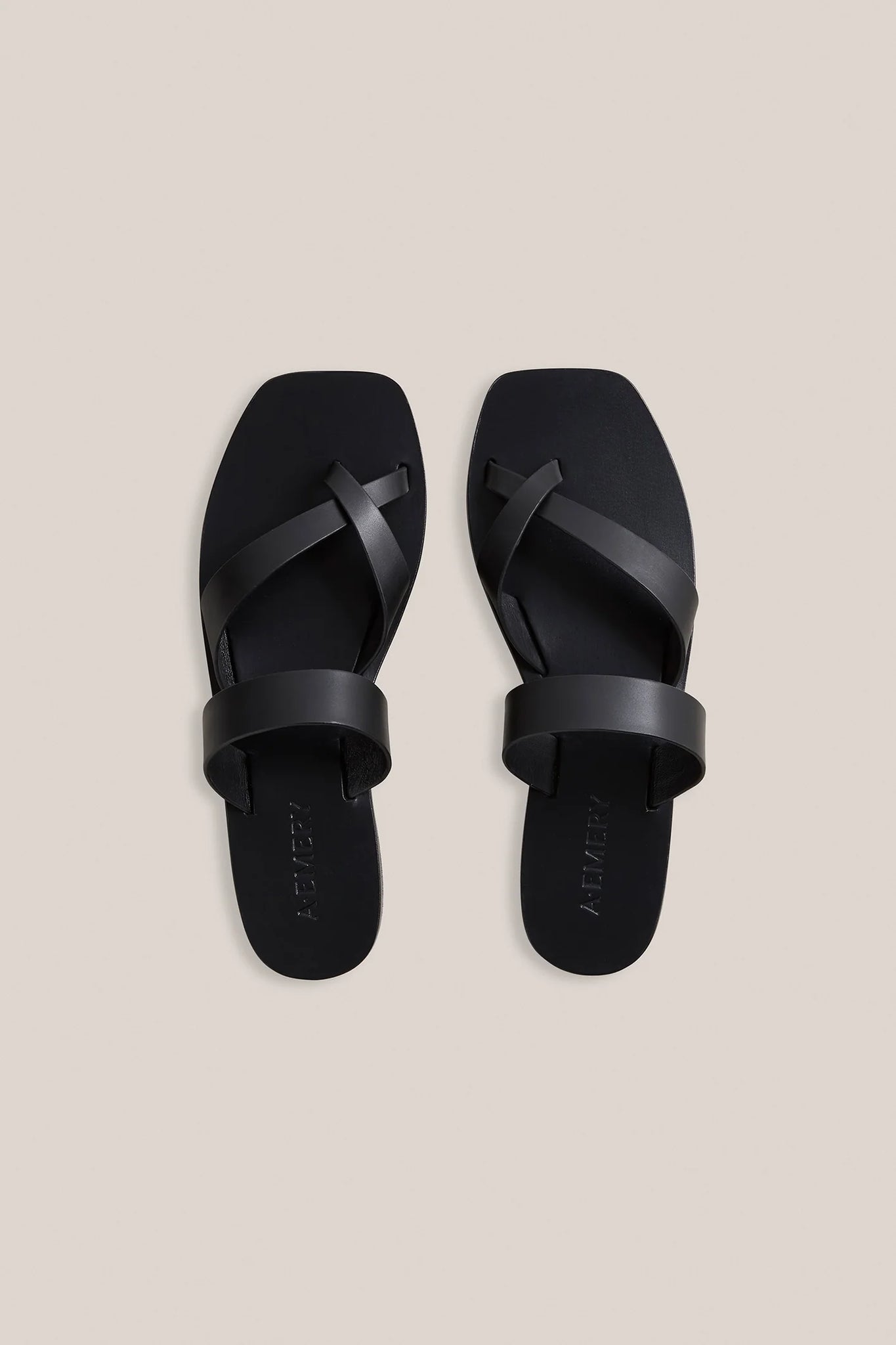 Carter Sandal in Black