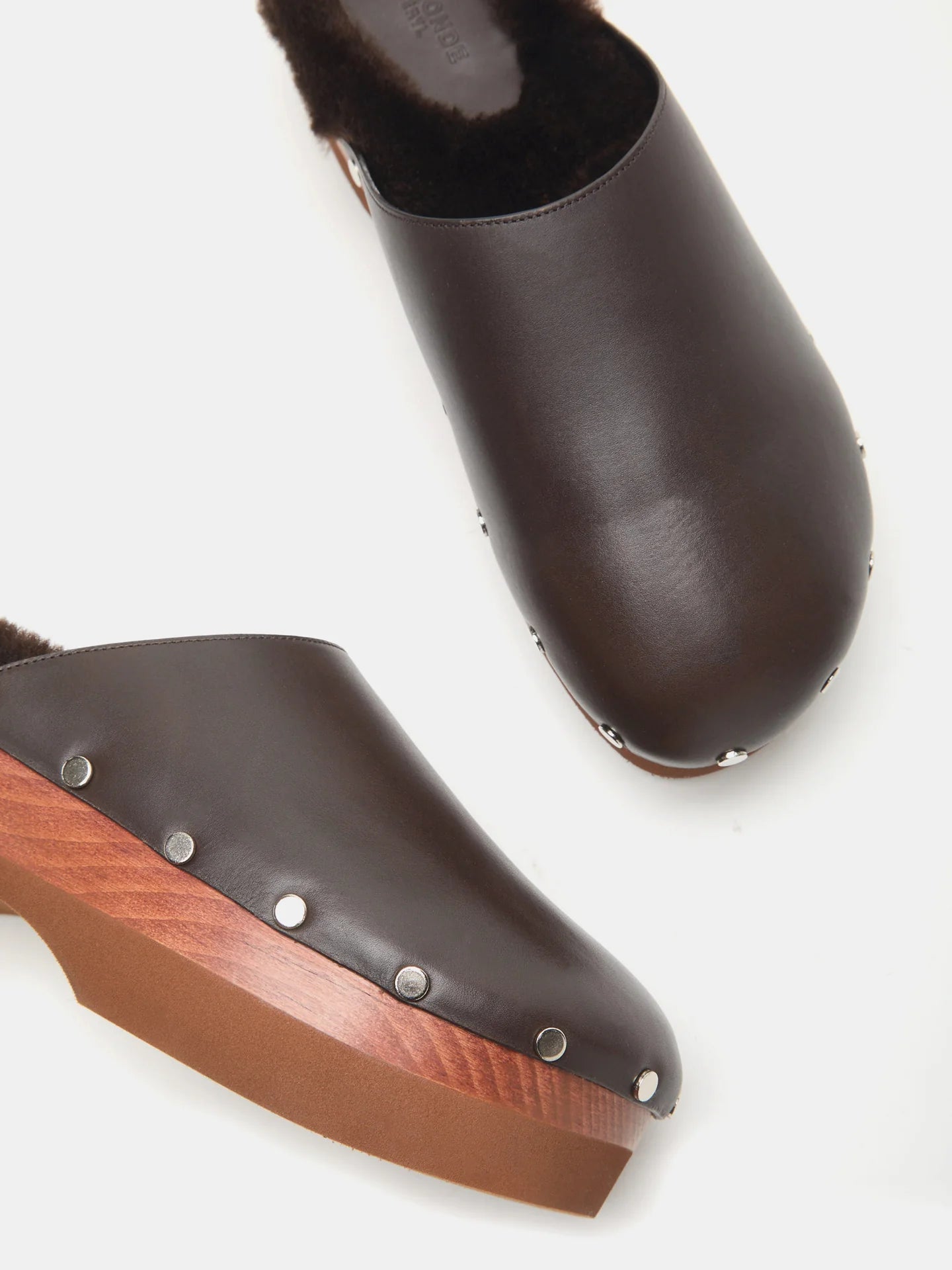 Chic Mink Brown Clog by Le Monde Béryl, highlighting its luxurious mink insole and sturdy rubber sole for all-day comfort.