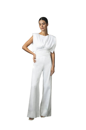 Close-up view of the Lienzo Abierto jumpsuit's twill cotton fabric in Off White, emphasizing its quality and texture.
