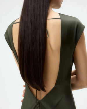 Back to You Dress in Duffle Bag with a view of the concealed zip detail, perfect for any special occasion.