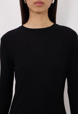 Ortigia LDS Ribbed Long Sleeve T-shirt in Black featuring classic long sleeves and a versatile approach for layering.