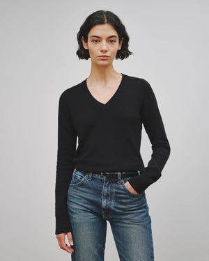 Valdorf Sweater in Black
