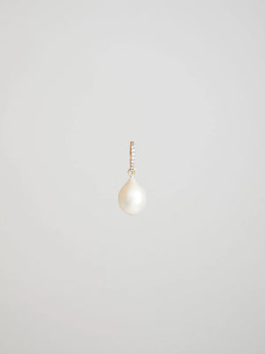 Teardrop Huggies in Yellow Gold/Pearl