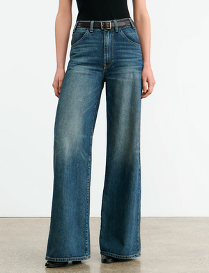 Salome Jean in Simon Wash