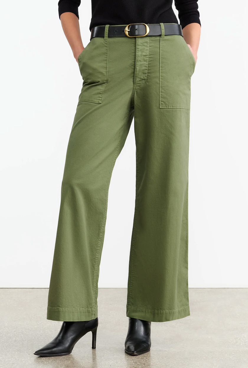 Leon Boy Pant in Camo with a zip fly and button closure, demonstrating the twill cotton fabric.