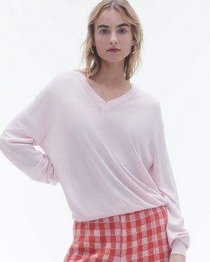 The V in Silk/Linen in Powder