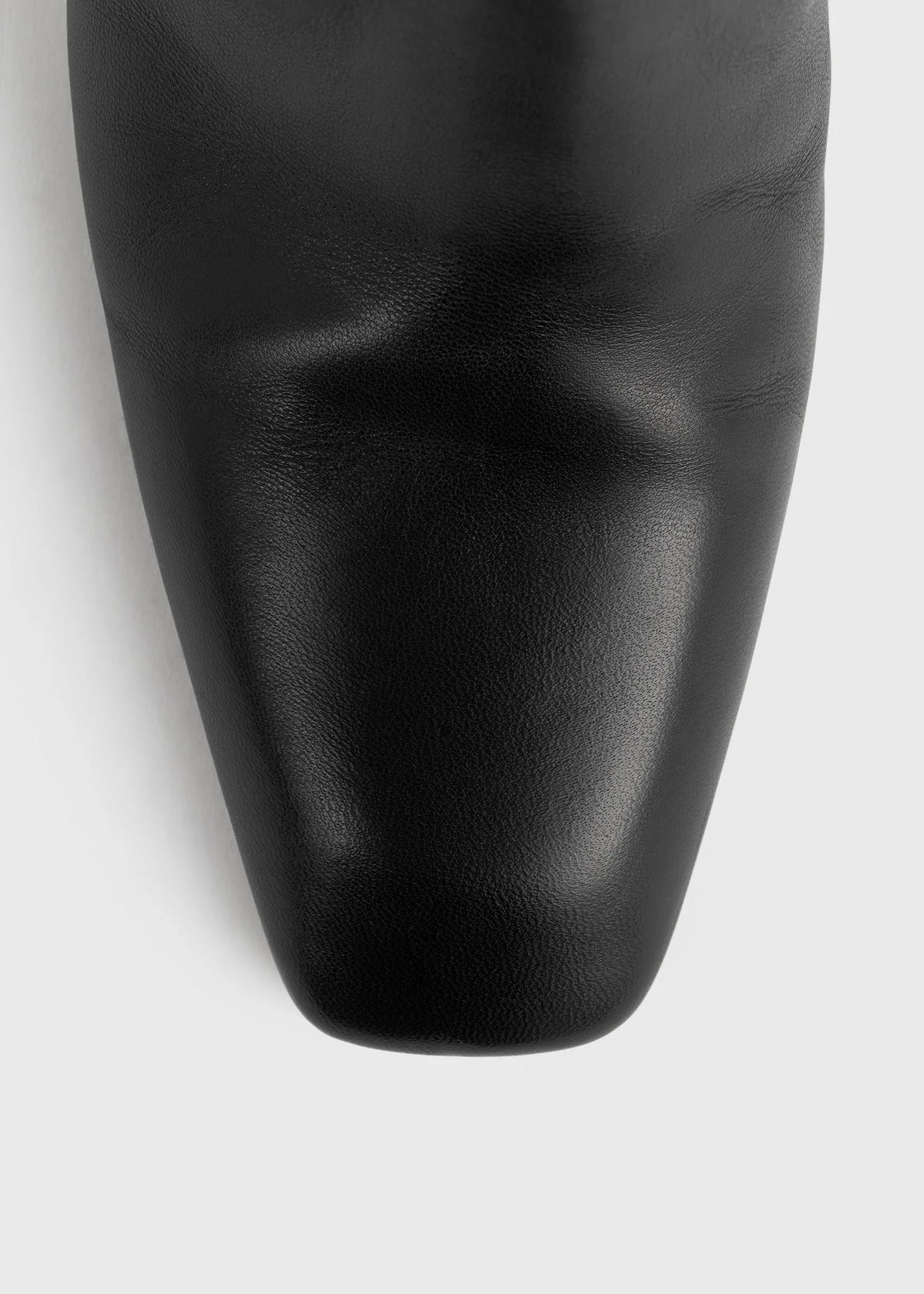 Luxury Over-the-knee Boot in Black, crafted in Italy with an 85mm heel for a sophisticated look.