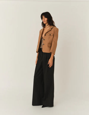 View of the front pockets on the Mitch Fitted Jacket in Camel.