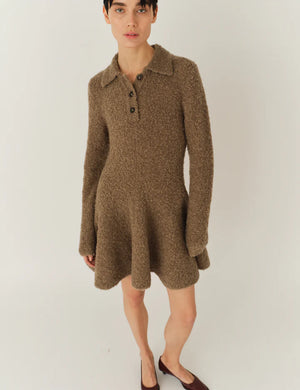 Detailed view of the fabric texture of the Balboa Volume Dress in Praline, made with wool and alpaca.