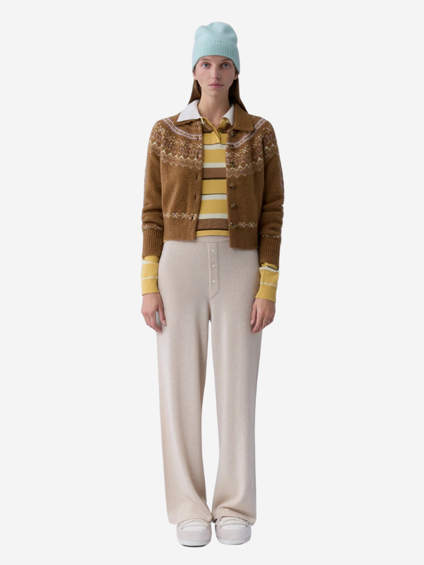 Close-up of the Cloud Chalet Cardigan in Almco, highlighting the luxurious wool-cashmere blend and plush texture.