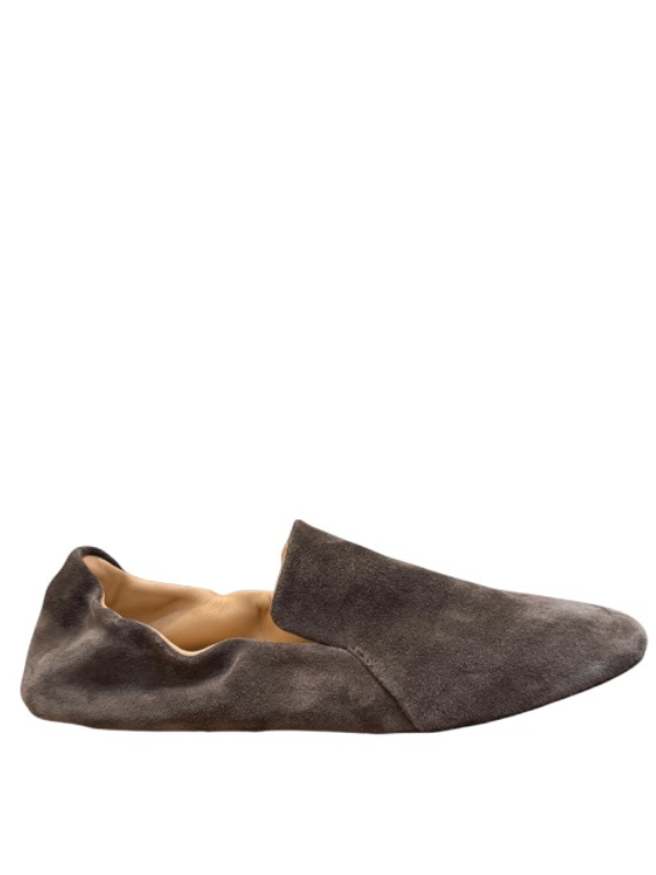 Orlando Moccasin in Pepe by Le Monde Béryl, showcasing the grey suede material and cushioned calf leather insole.