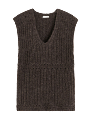 Revna Vest in Carafe by By Malene Birger, showcasing a deep V-neck and cut-out details, perfect for autumn layering.