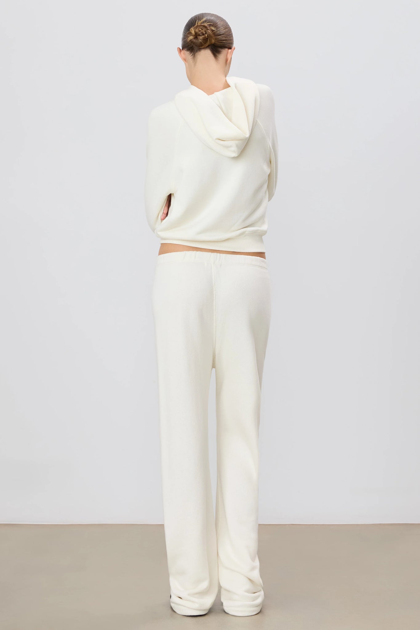 Straight Leg Sweatpant in Cream